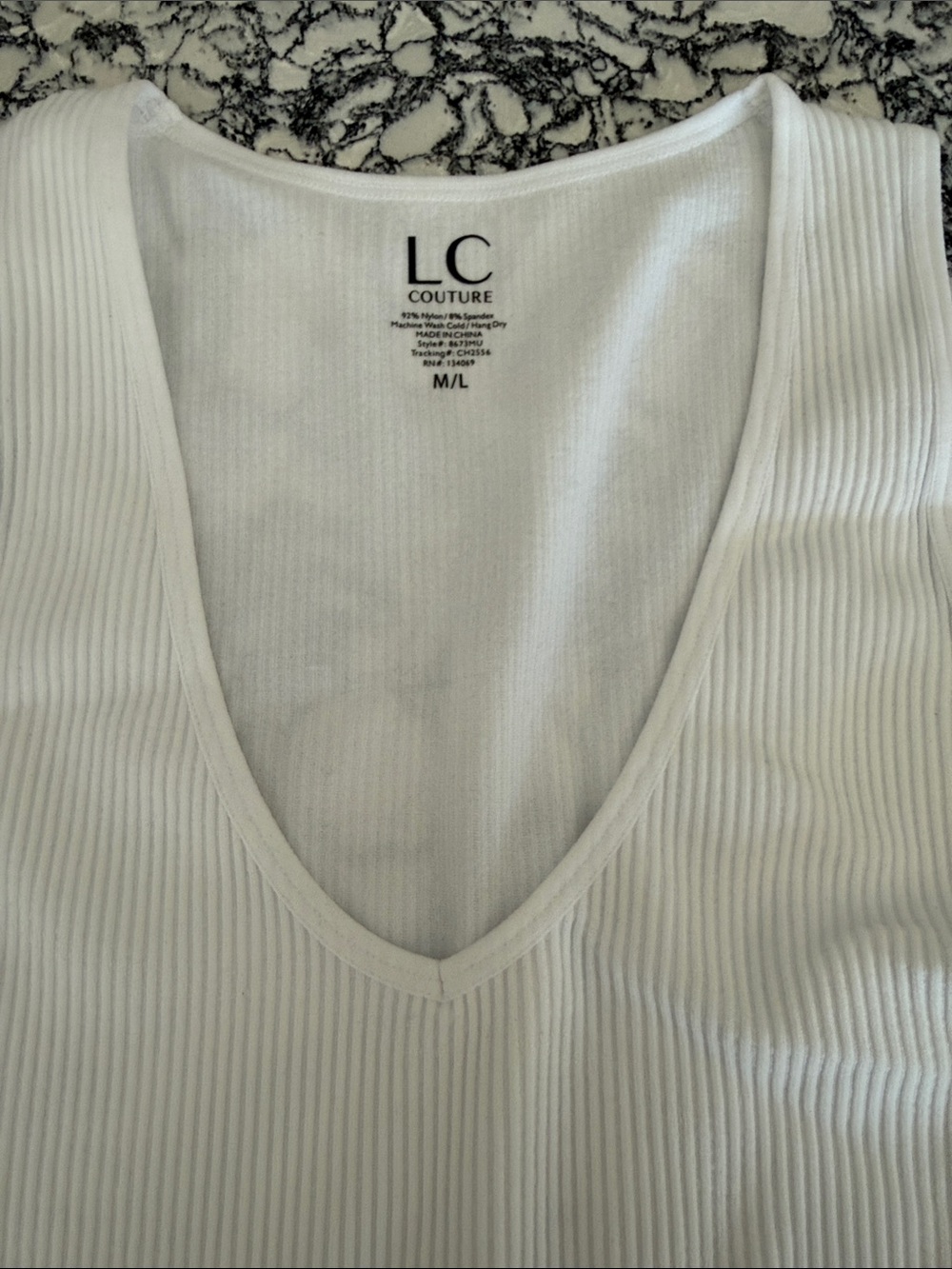 LC Lauren Conrad White Ribbed V-Neck Tank Top - Picture 2 of 4